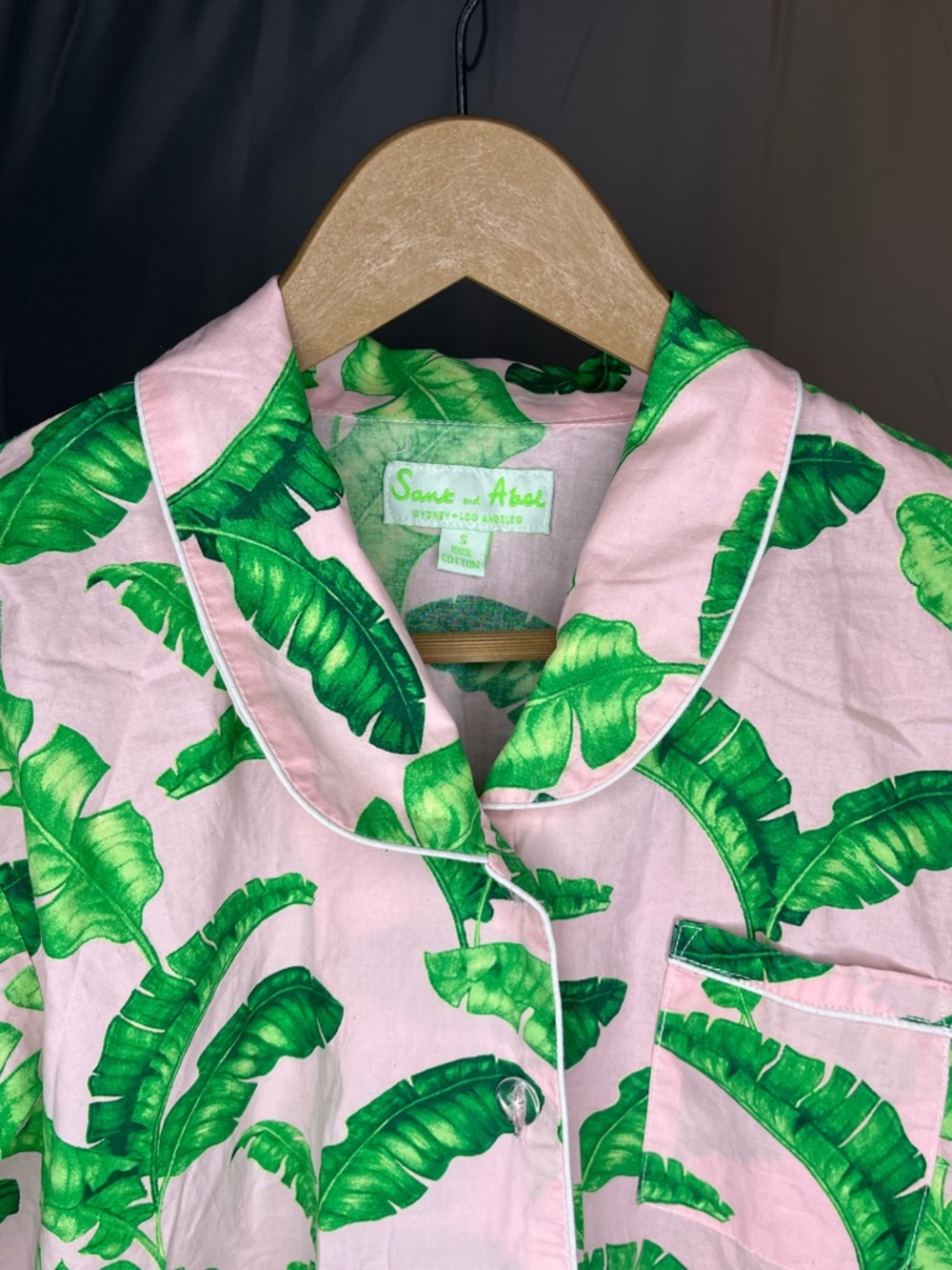 Women’s Sant and Abel Pink Floral Tropical Button Down Cotton Shirt.